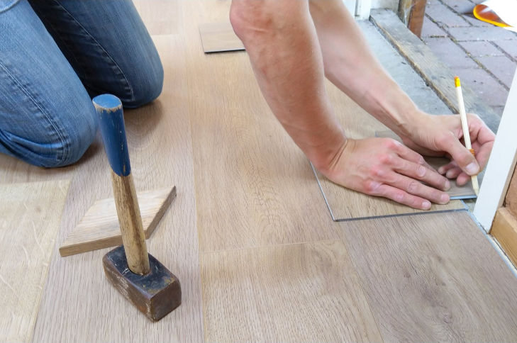 Flooring options including carpet, ceramic and wood